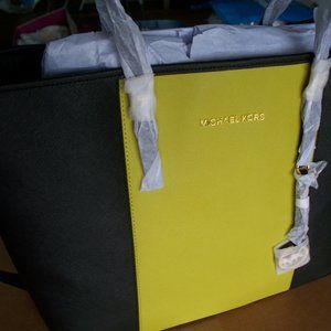 Michael Kors Jet Set Travel Medium Strip Tote~NWT